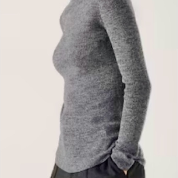 WOMEN MERINO WOOL TURTLENECK SWEATER - Picture 7 of 14